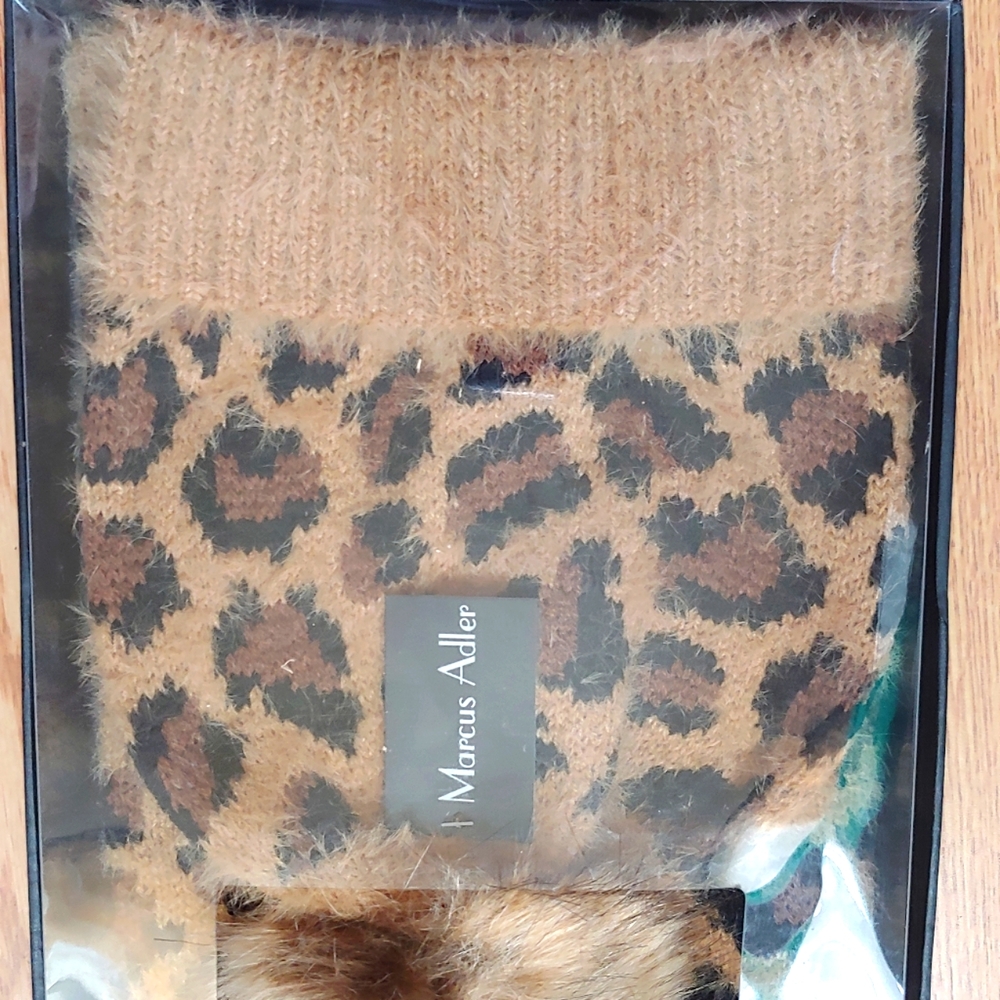 Marcus Adler faux fur pom hat & scarf